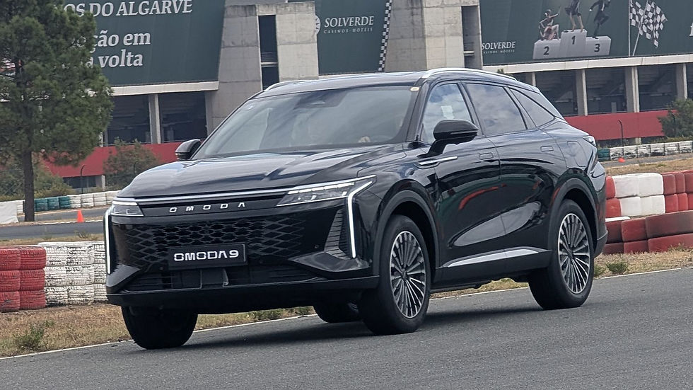 Omoda 9 em “casa” no Circuito de Portimão