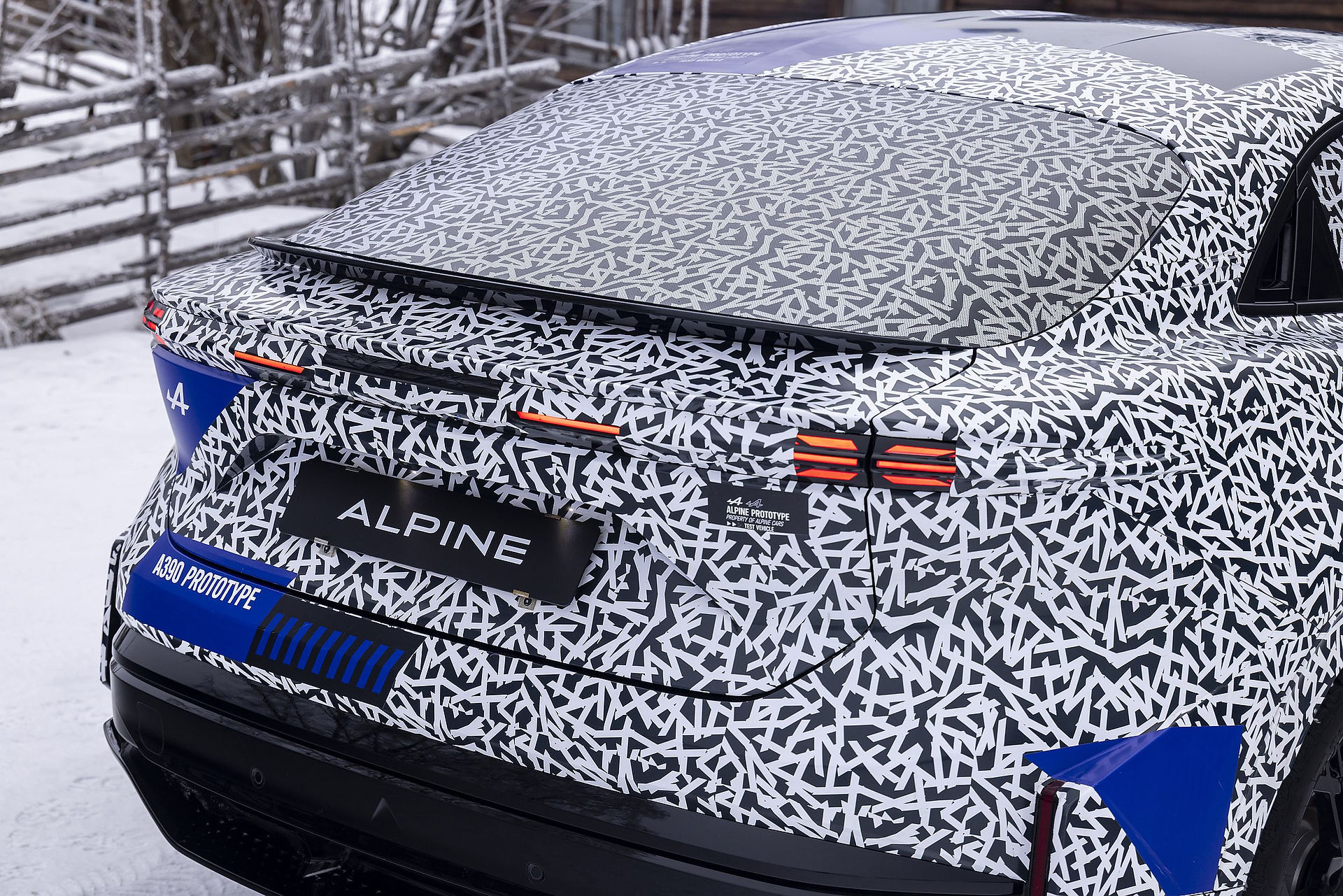 Alpine A390
