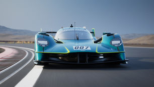 Aston Martin faz 10 Valkyrie LM