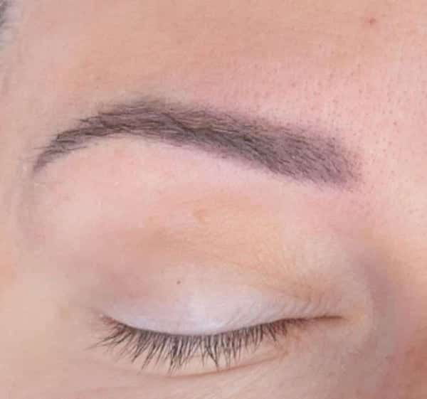 Powder Brows naturels en maquillage permanent – Audrey Semi-Permanent Montréal