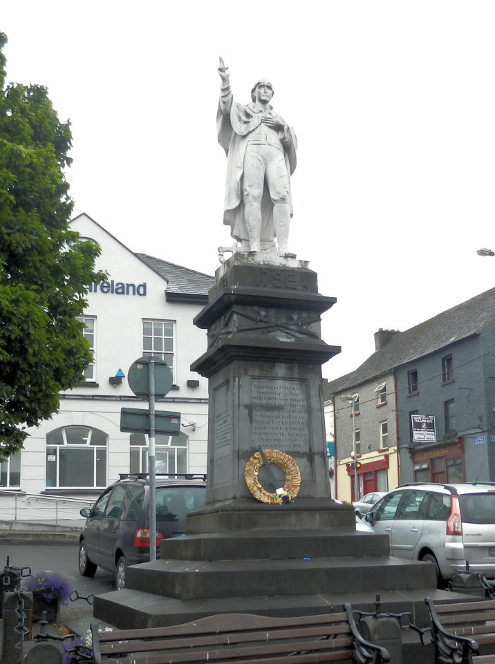 Fr John Murphy Statue.jpg