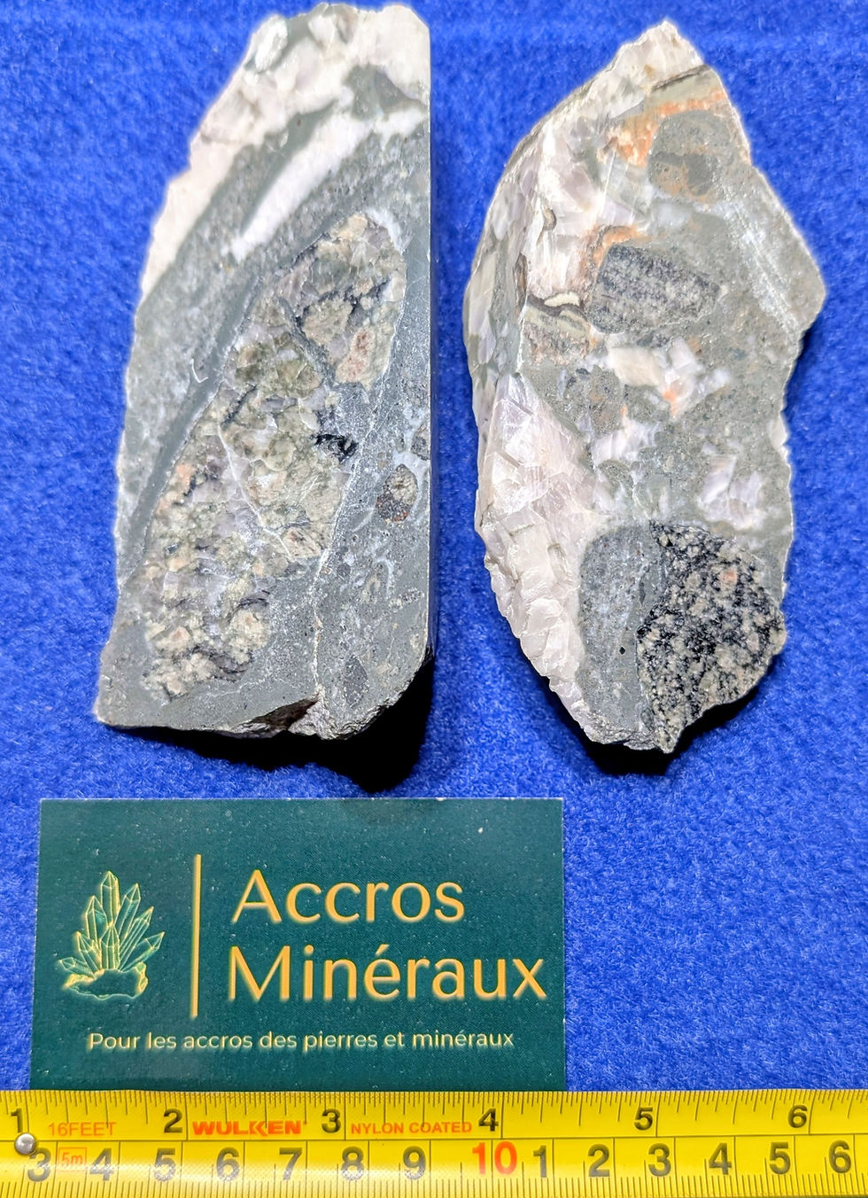 Conglomérat de calcite, grès et granite