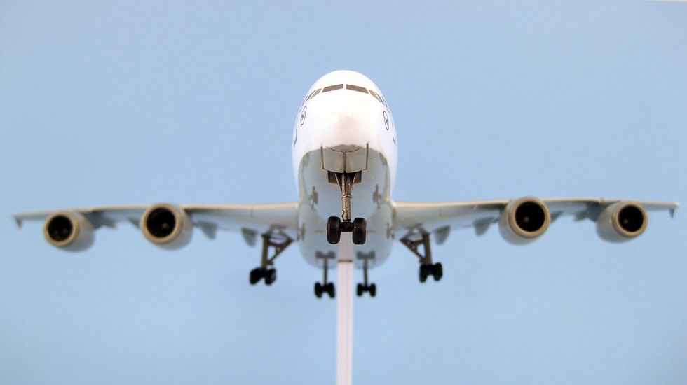 Miniatyrbild: Lufthansa Scale 1-250 model Airbus A380-800 D-AIMA #01