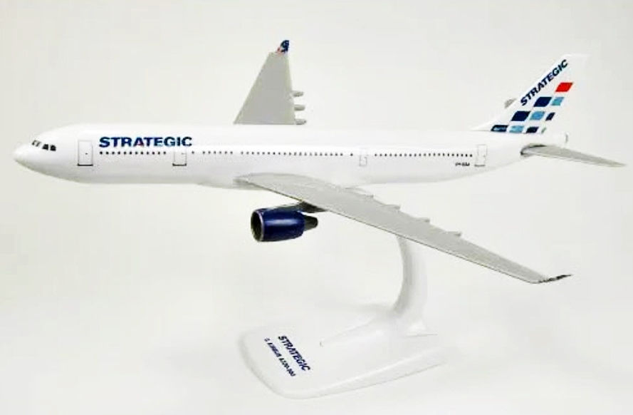 Strategic Airlines Scale 1-200 model Airbus A330-200 VH-SSA Australia