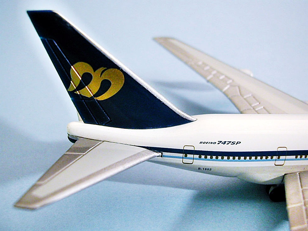 الصورة المصغرة: Mandarin Airlines Scale 1-500 model diecast Boeing B747SP B-1862