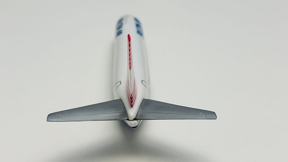 Miniatura: Falcon Air Scale 1-200 model Boeing B737-300 SE-DPB Pilgrimsfalken