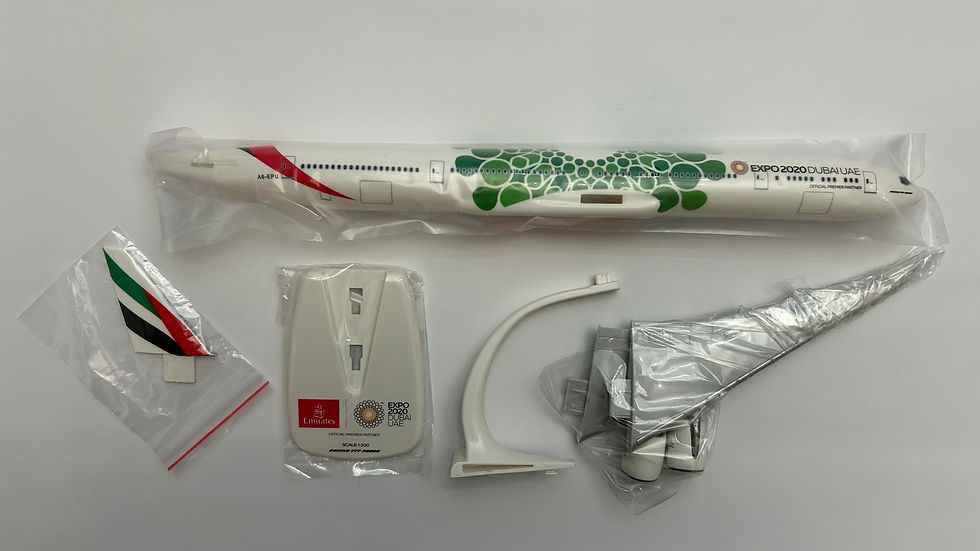 Миниатюра: Emirates Scale 1-200 model Boeing B777-300ER Expo 2020 #02 A6-EPU Green sustaina