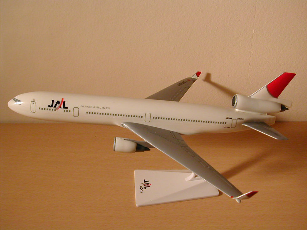 Japan Airlines - JAL Scale 1-200 model McDonnell Douglas MD-11 JA8586 飛行機 Hikōki