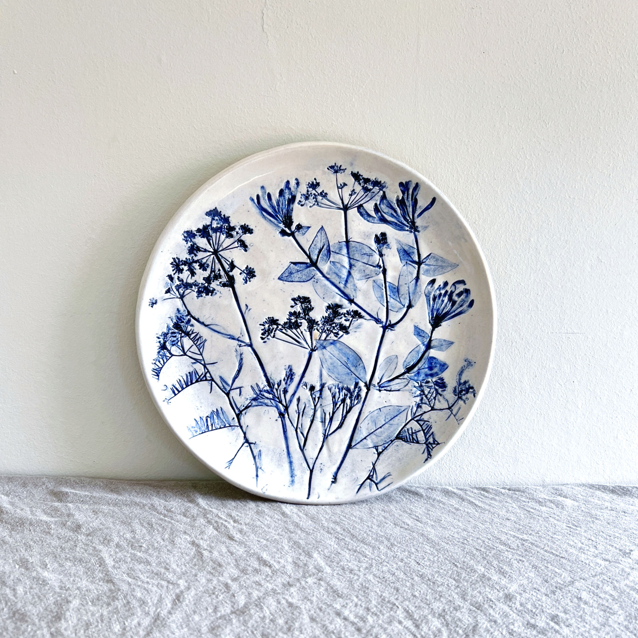 Honeysuckle Plate (M)
