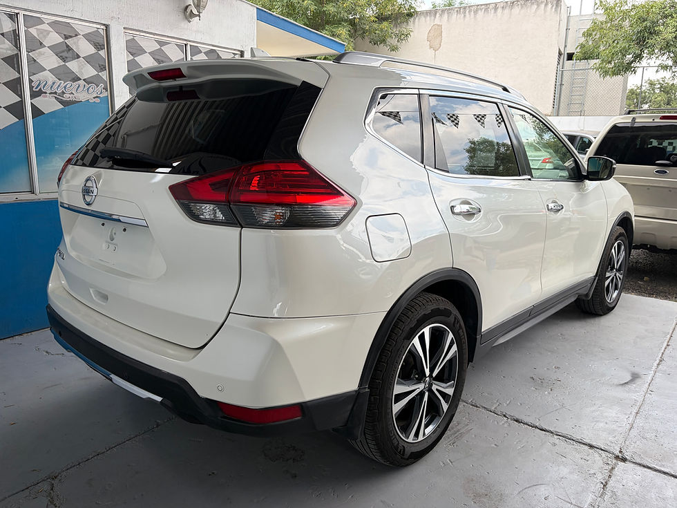 Miniatura: Nissan X-trail 2018 