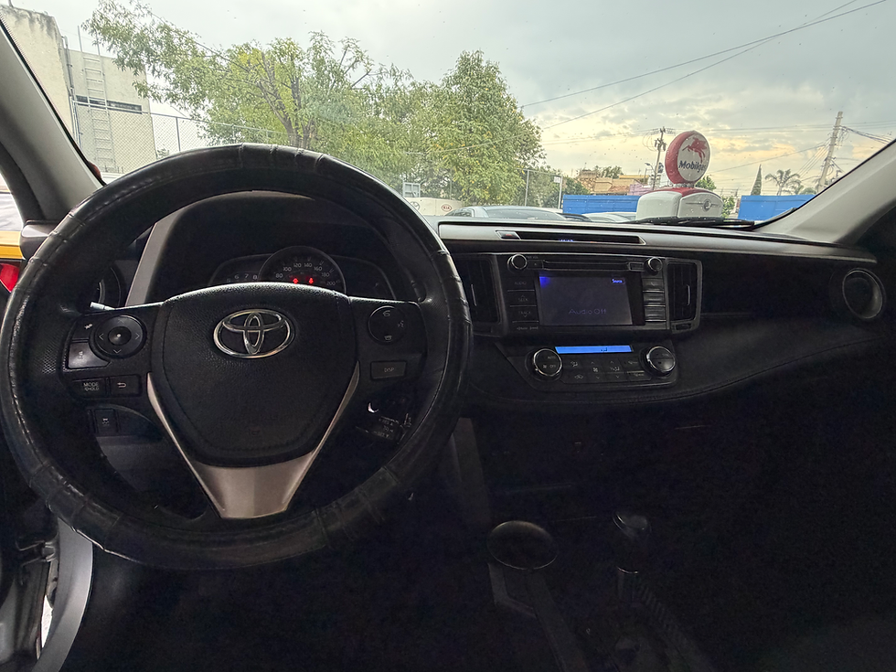Miniatura: Toyota Rav-4 XLE 2013