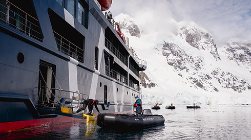 Antarctica21-636_edited.jpg