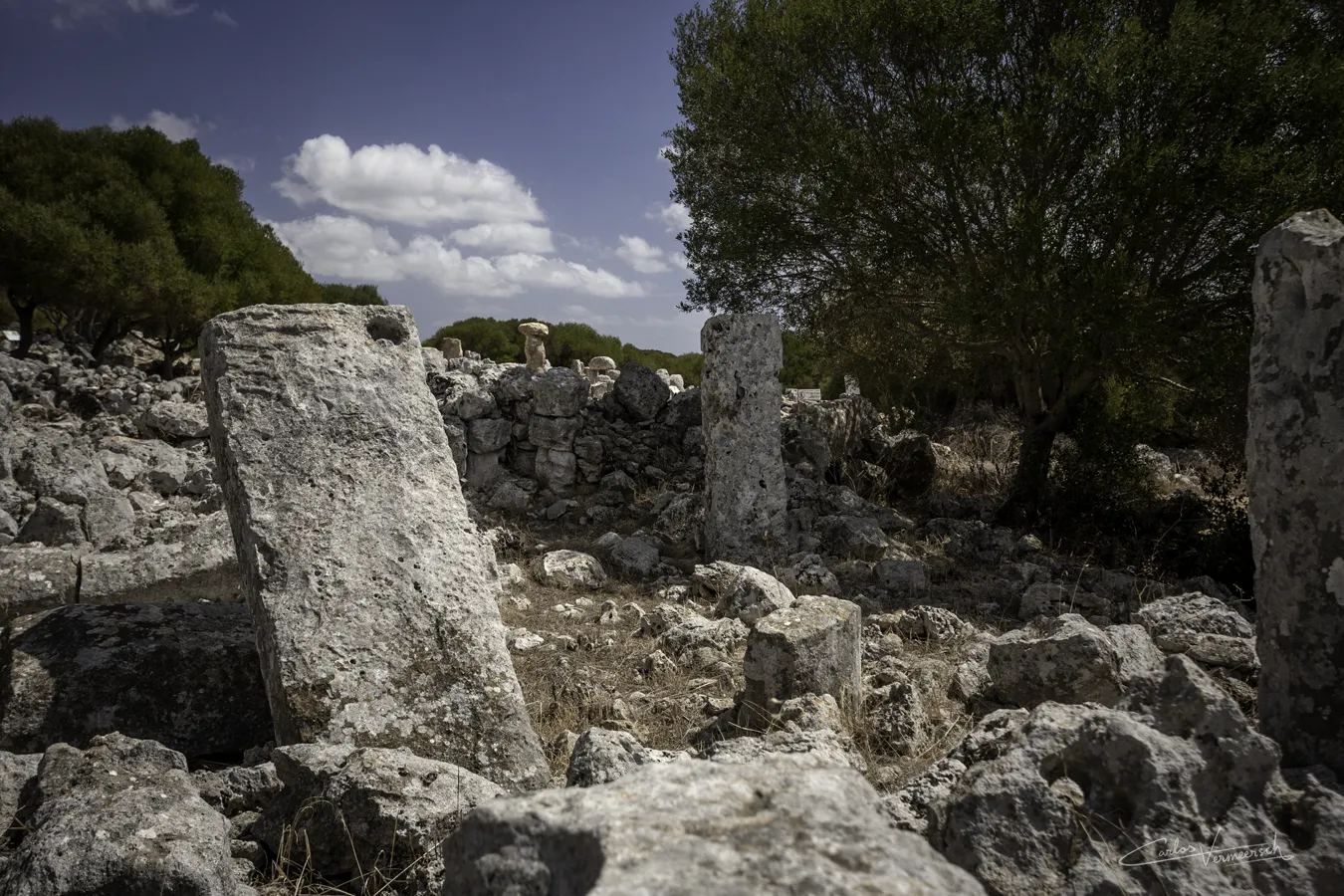 Torre d'en Galmés, Torre d'en Gaumés, Menorca, Minorca, taula, talaiot, talayot, talayótico, talaiótico, talaiòtic, talaiotic, talayotic
