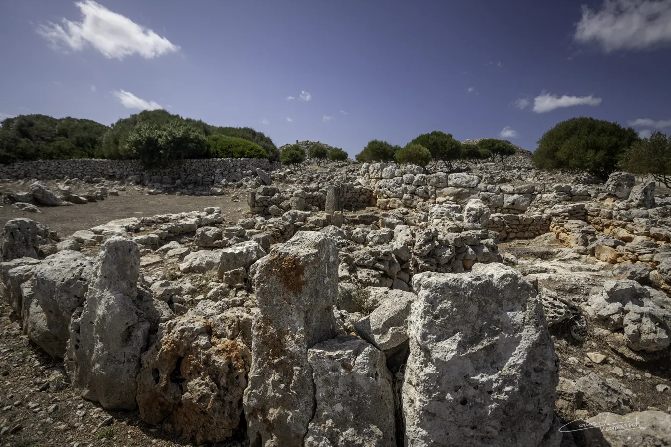 Torre d'en Galmés, Torre d'en Gaumés, Menorca, Minorca, taula, talaiot, talayot, talayótico, talaiótico, talaiòtic, talaiotic, talayotic