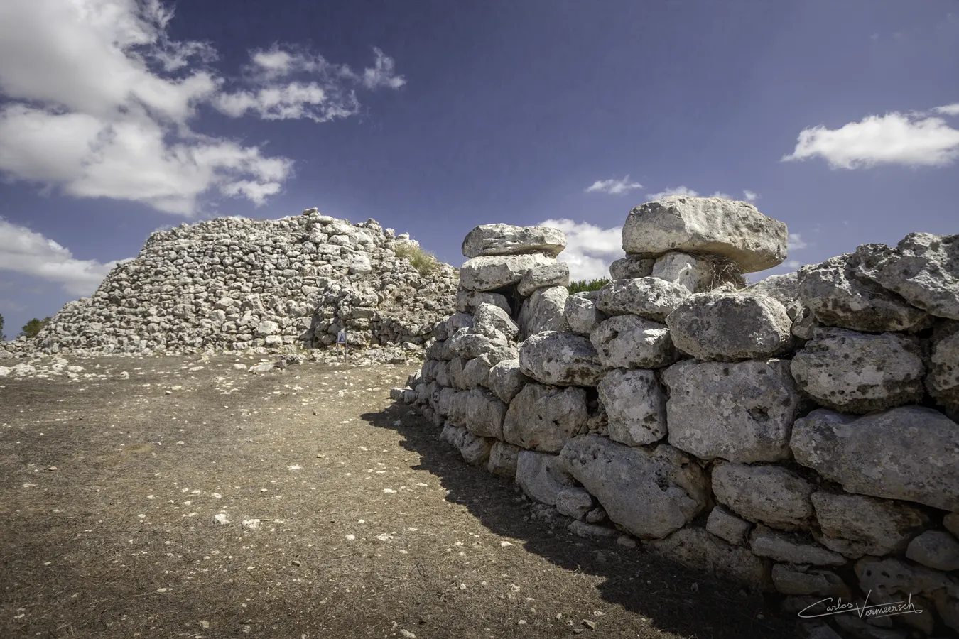 Torre d'en Galmés, Torre d'en Gaumés, Menorca, Minorca, taula, talaiot, talayot, talayótico, talaiótico, talaiòtic, talaiotic, talayotic