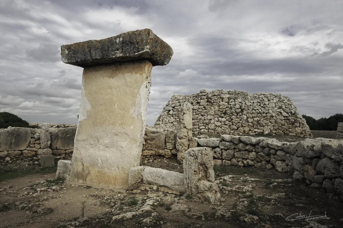Trepucó, Menorca, Minorca, taula, talaiot, talayot, talayótico, talaiótico, talaiòtic, talaiotic, talayotic, navetiform, naviform, navetiforme, naviforme, Cartailhac circle, círculo de Cartailhac, cercle de Cartailhac