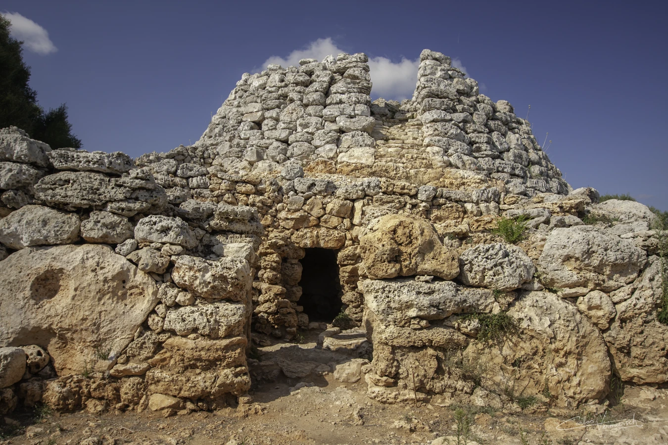 cornia nou, cornía nou, western talaiot, Menorca, Minorca, talaiot, talayot, talayótico, talaiótico, talaiòtic, talaiotic, talayotic