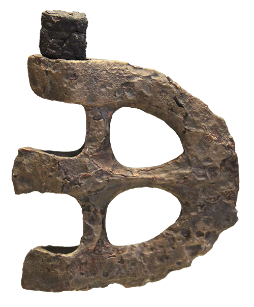 The axe displayed at the National Museum of Archaeology, Athens, Greece. Modified image from Wikimedia Commons, licensed under the Creative Commons CC0 1.0 Universal Public Domain Dedication.