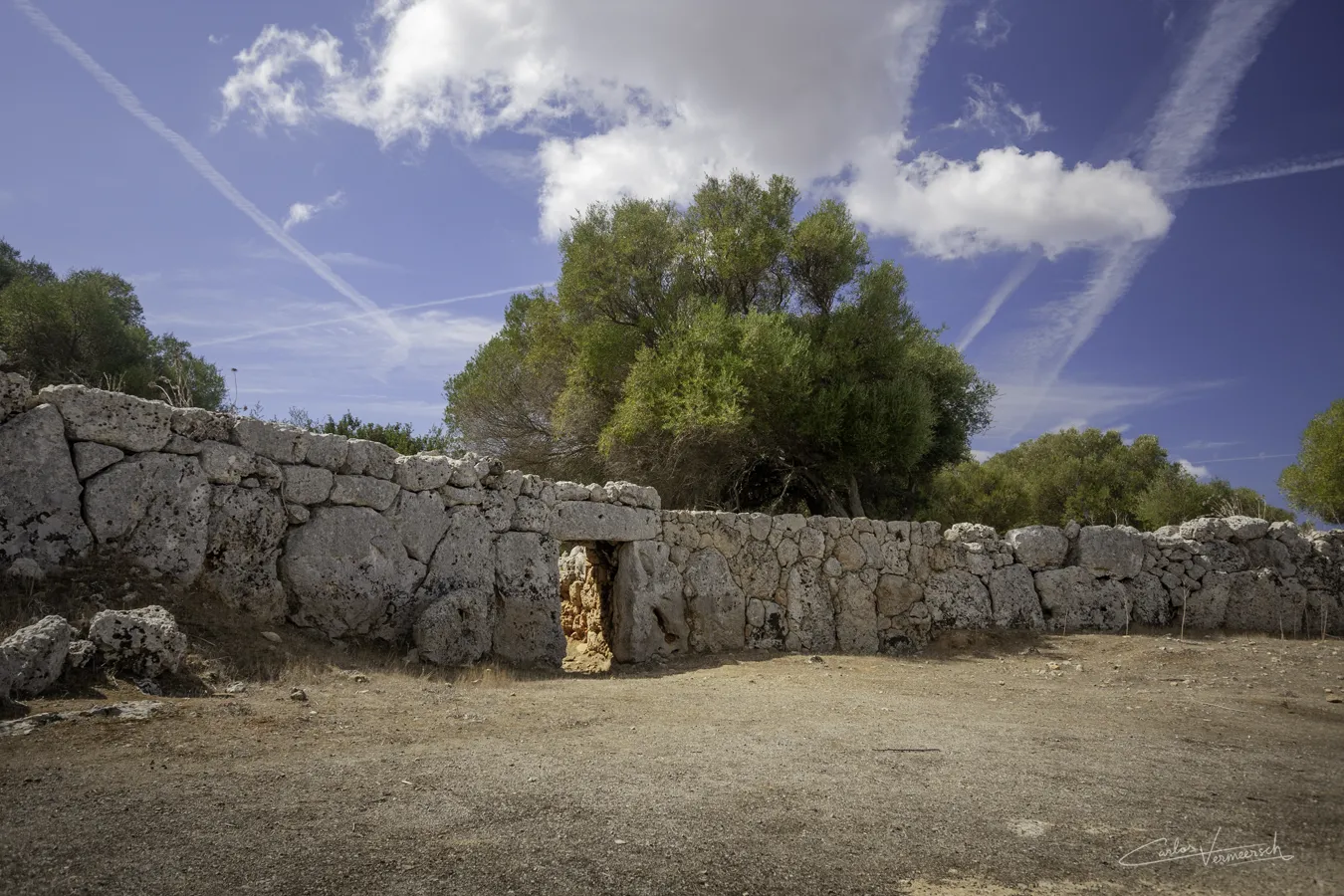 Lacese, Lacesen, Son Catlar, Menorca, Minorca, taula, talaiot, talayot, talayótico, talaiótico, talaiòtic, talaiotic, talayotic, navetiform, naviform, navetiforme, naviforme, Cartailhac circle, círculo de Cartailhac, cercle de Cartailhac