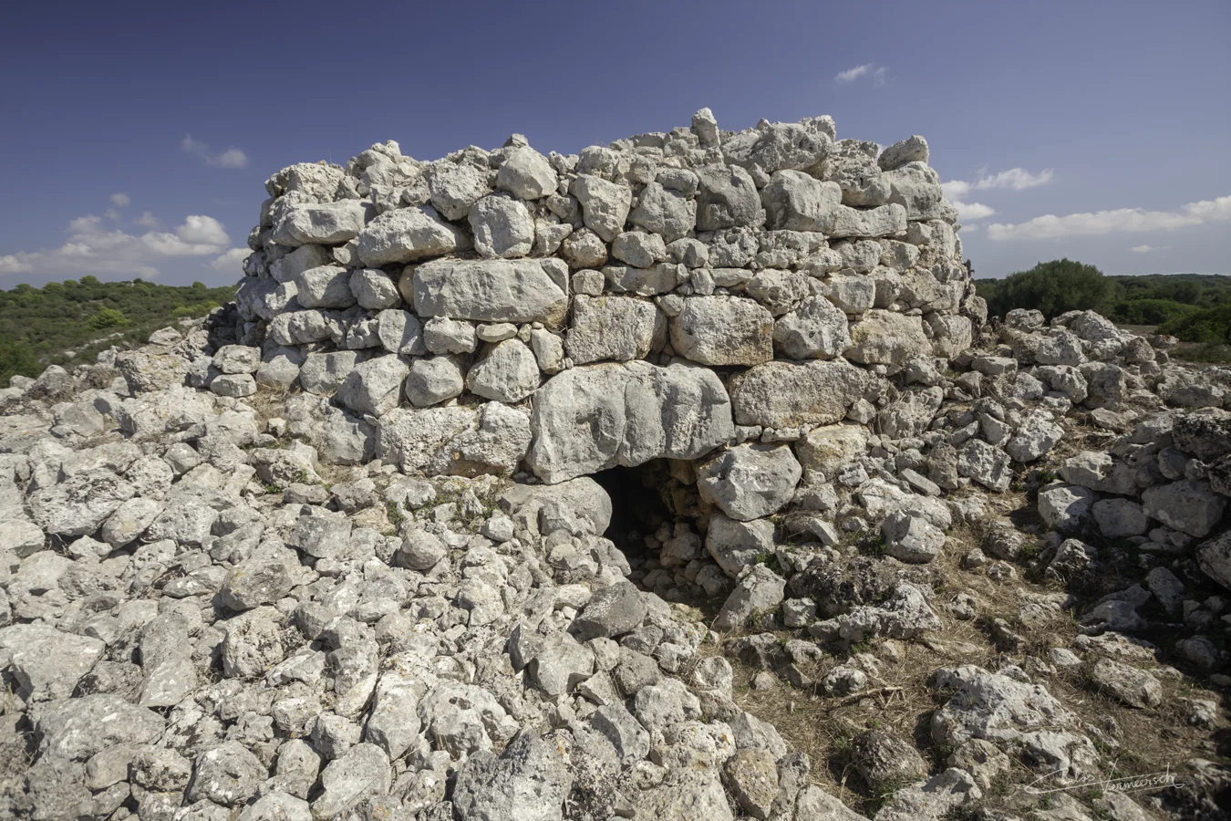 Talaiot, talayot, Ses Bigues de Mata, Sant Agustí Vell, Menorca, Minorca, talaiótico, talayótico, talaiòtic