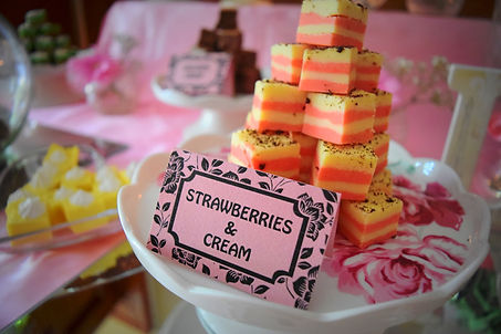 wedding candy tabe cork