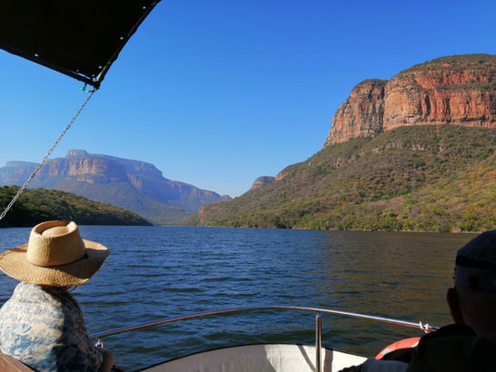 Boat ride on Blyde Canyon Dam