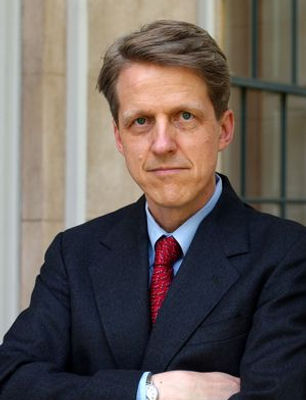 Robert James Shiller (* 29.03.1946) Professor für Wirtschaftswissenschaften an der Yale University.
