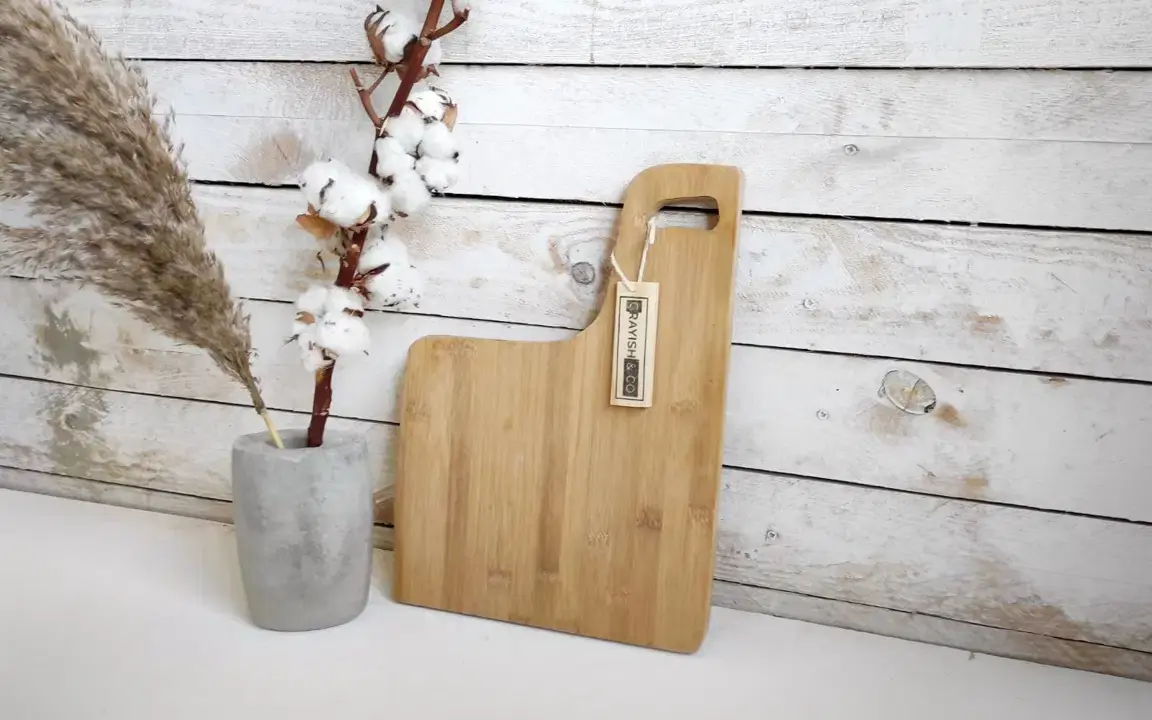 קרש הגשה מבמבוק