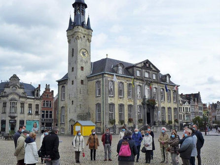 Fotoverslag van de oktobervergadering, een historisch-poëtische herfstwandeling In Lier