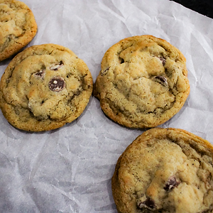 1/2 Dozen Brown Butter Chocolate Chip Cookies