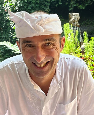 Voltaire photo1_edited.jpg