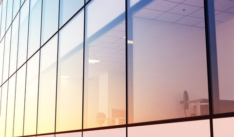 Solfilm changerende i forskellige nuancer