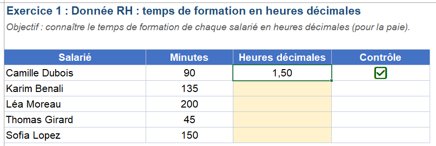 Tableur RH : exercice sur les heures de formation en heures décimales, avec noms, minutes, cases jaunes et coche verte.