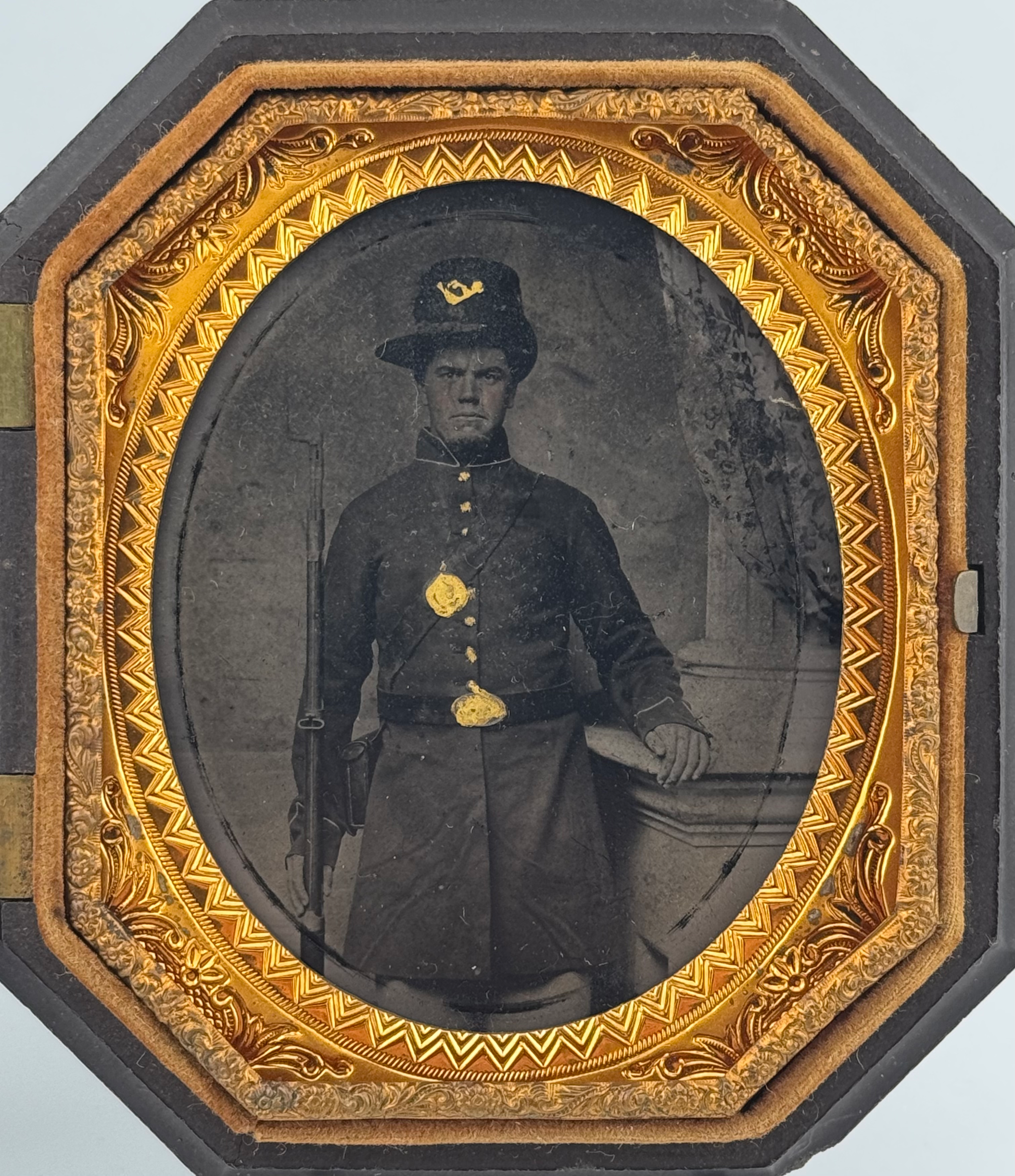 1/6th Plate Tintype of Armed Federal Soldier with Rifle and Hardee Hat