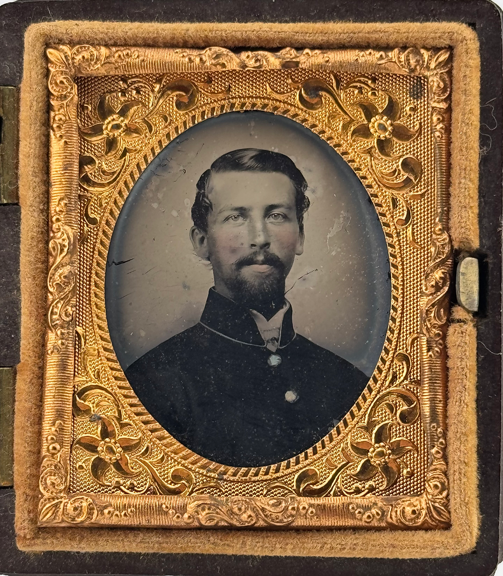 Thumbnail: 1/16th Plate Ambrotype of Federal Soldier in Thermoplastic Case