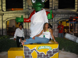 Sr Frogs Cancun Brenda.JPG