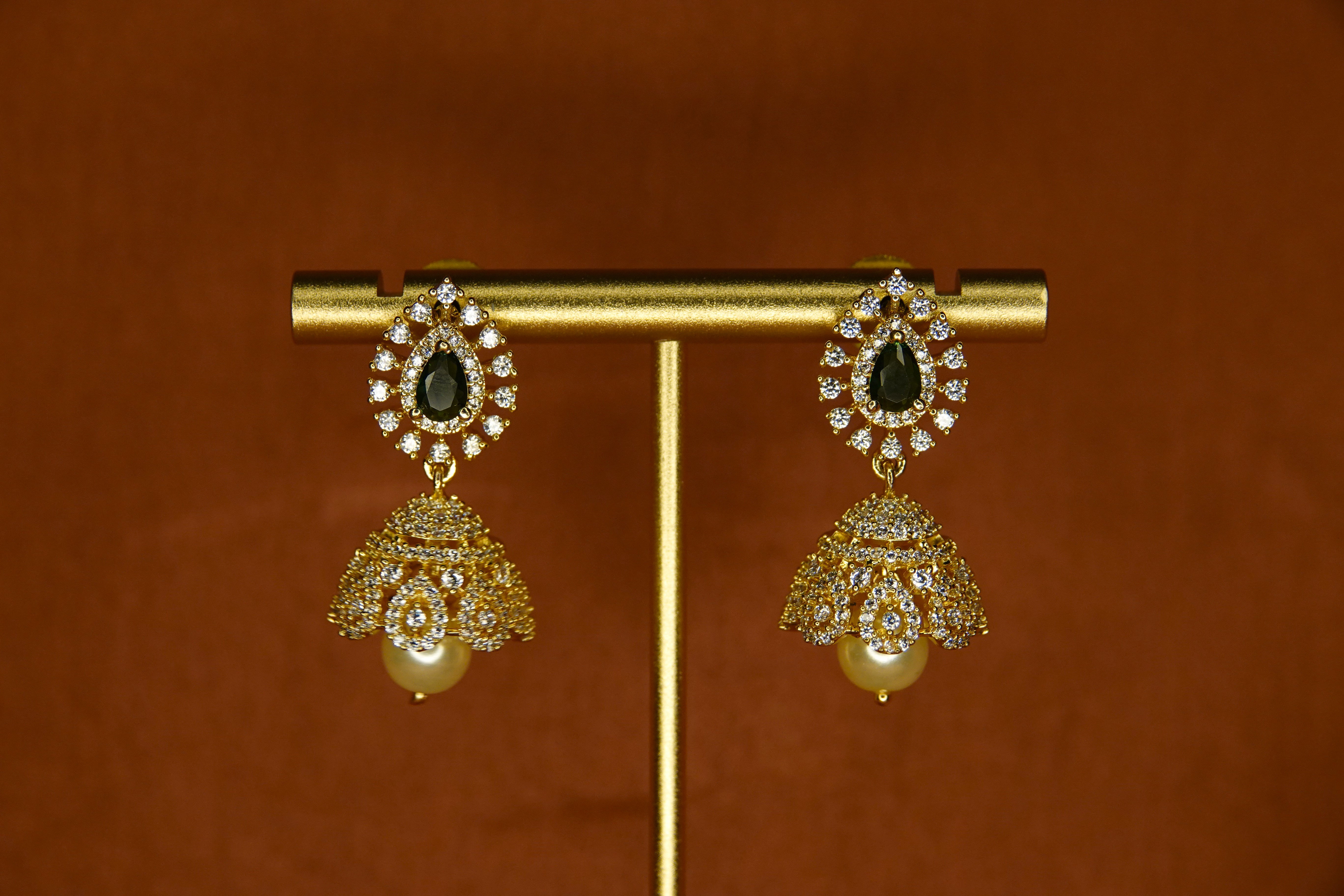 Kaira Pearl Jhumka