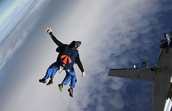 Tyck Client Skydiving