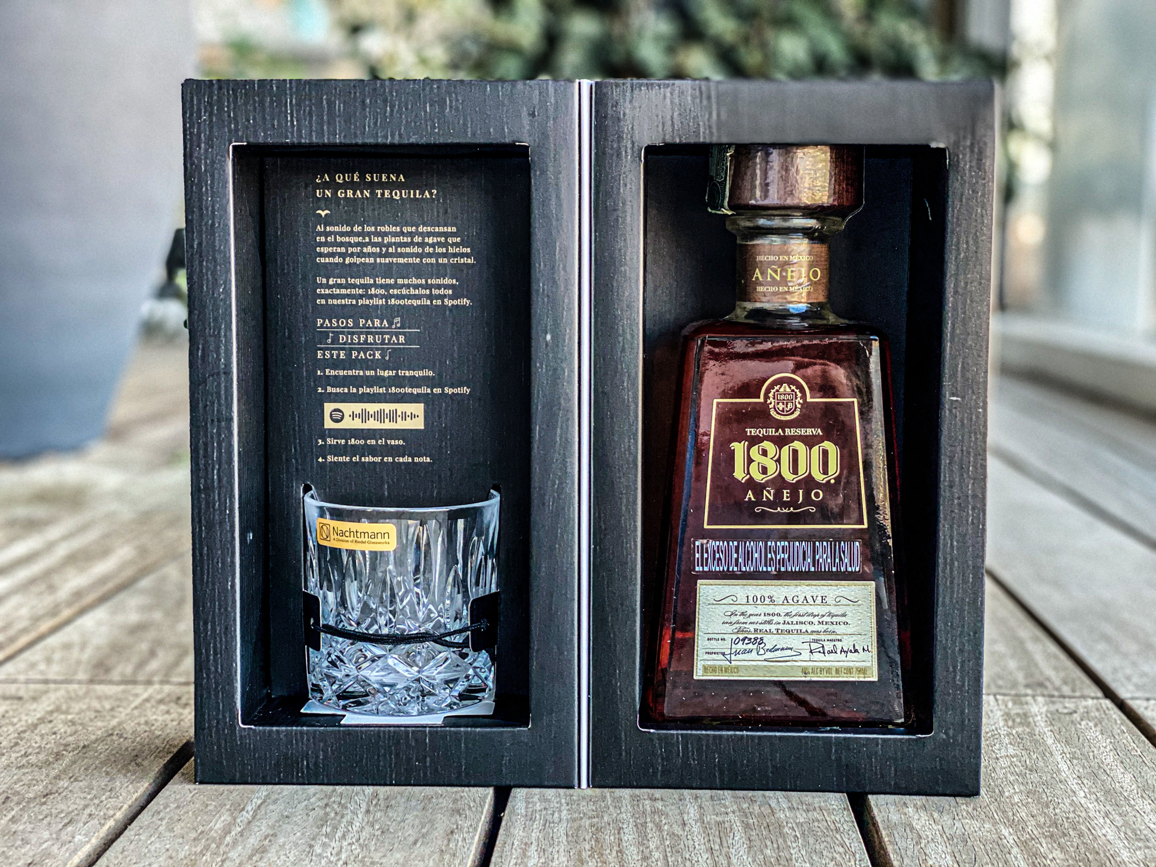 Edición Especial 1800 Añejo
