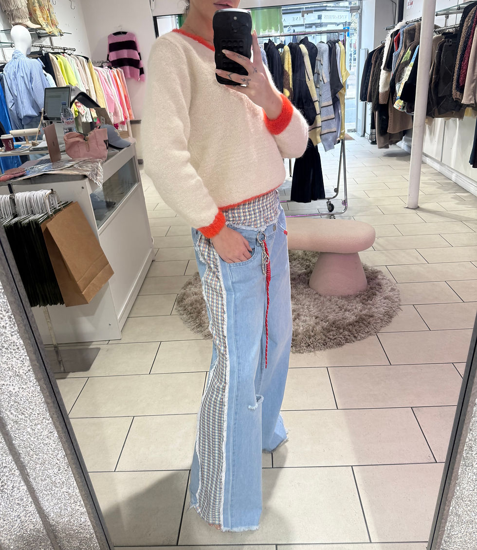 Thumbnail: Millie Boxer Style Wide Leg Rip Jeans - Red