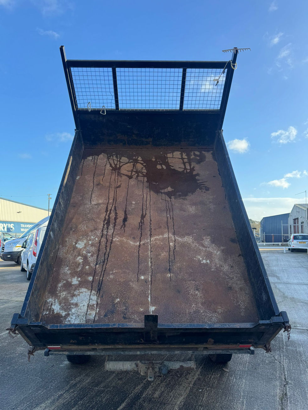 WhatsApp Image 2025-12-10 at 15.50.18 (2)