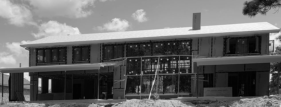 CONSTRUCTION - glass wall facing the lake