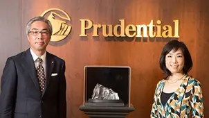 【プルデンシャル生命保険株式会社】女性中心の生保業界に「男性のプロ集団」で差別化、業界トップリーダーに。さらなる成長に向け、男女のプロ採用・育成へ。