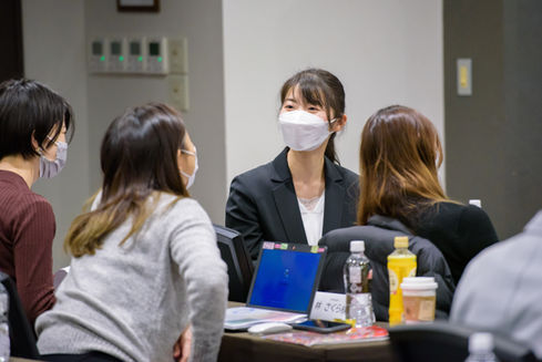 女性　インサイト