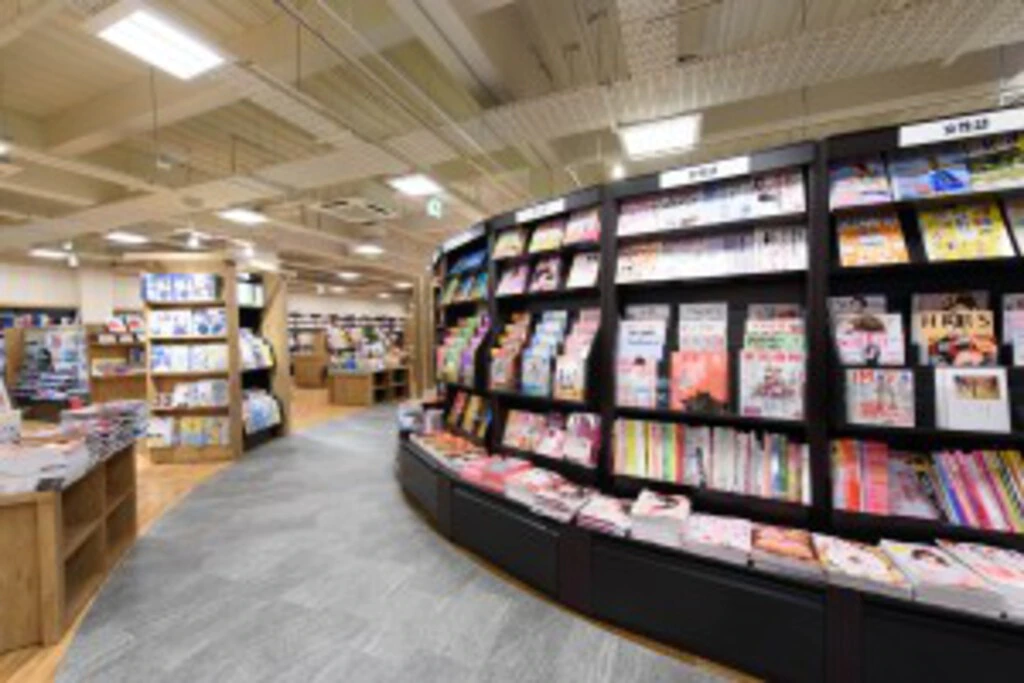 TSUTAYA貝塚26号線店 書籍