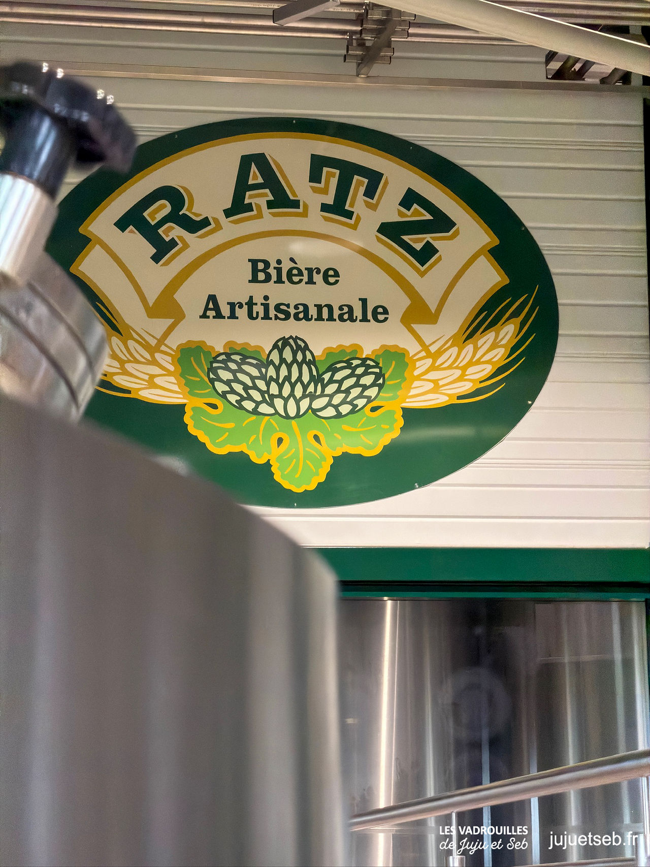 Aux portes de Cahors, au cœur du Lot, la brasserie artisanale Ratz incarne la passion, la qualité et l’authenticité. Depuis plus de vingt ans, elle s’impose comme une référence incontournable de la bière artisanale du Sud-Ouest, alliant tradition, exigence et créativité. Bientôt, la brasserie célébrera ses 25 ans, une étape symbolique pour cette aventure familiale et artisanale.