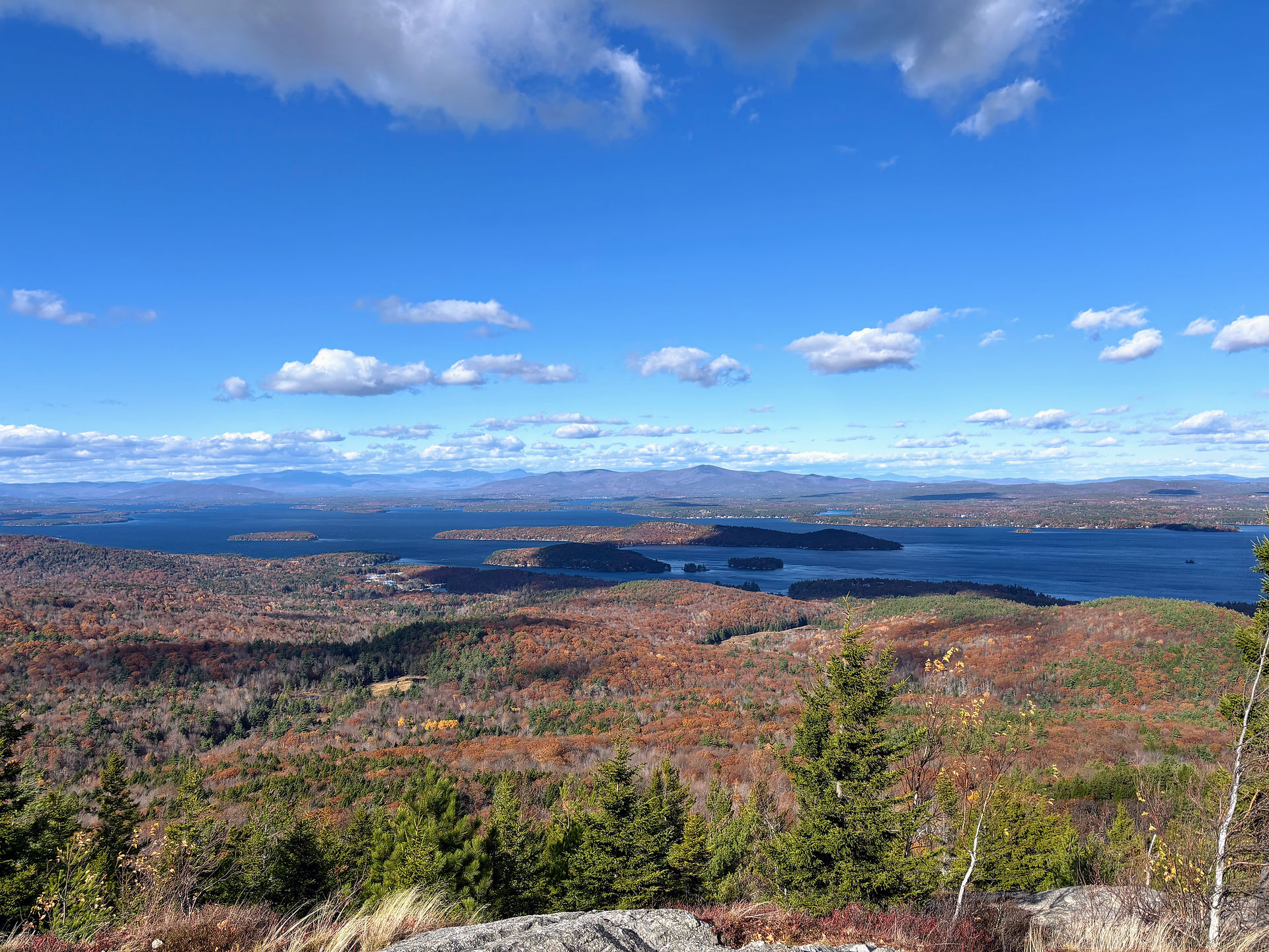 View of Lake Winnipesaukee from the summit of Mount Major in Alton, New Hampshire. 