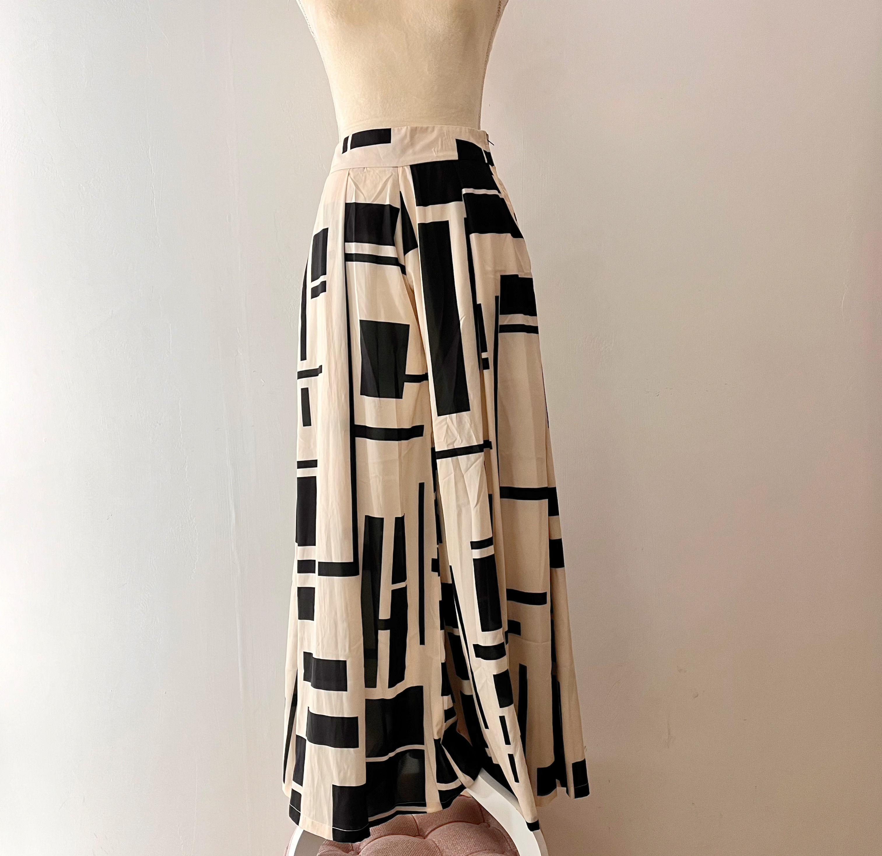 Pantalón pierna ancha