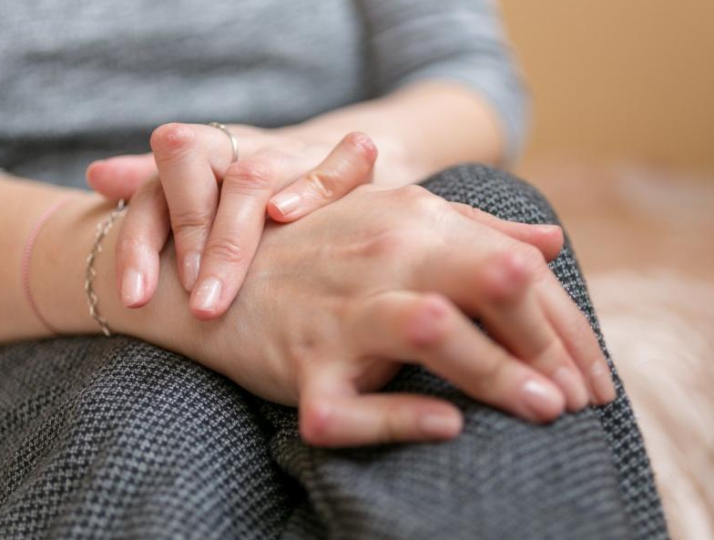 Polyarthrite rhumatoide : symptomes, evolution et impact sur la vie quotidienne