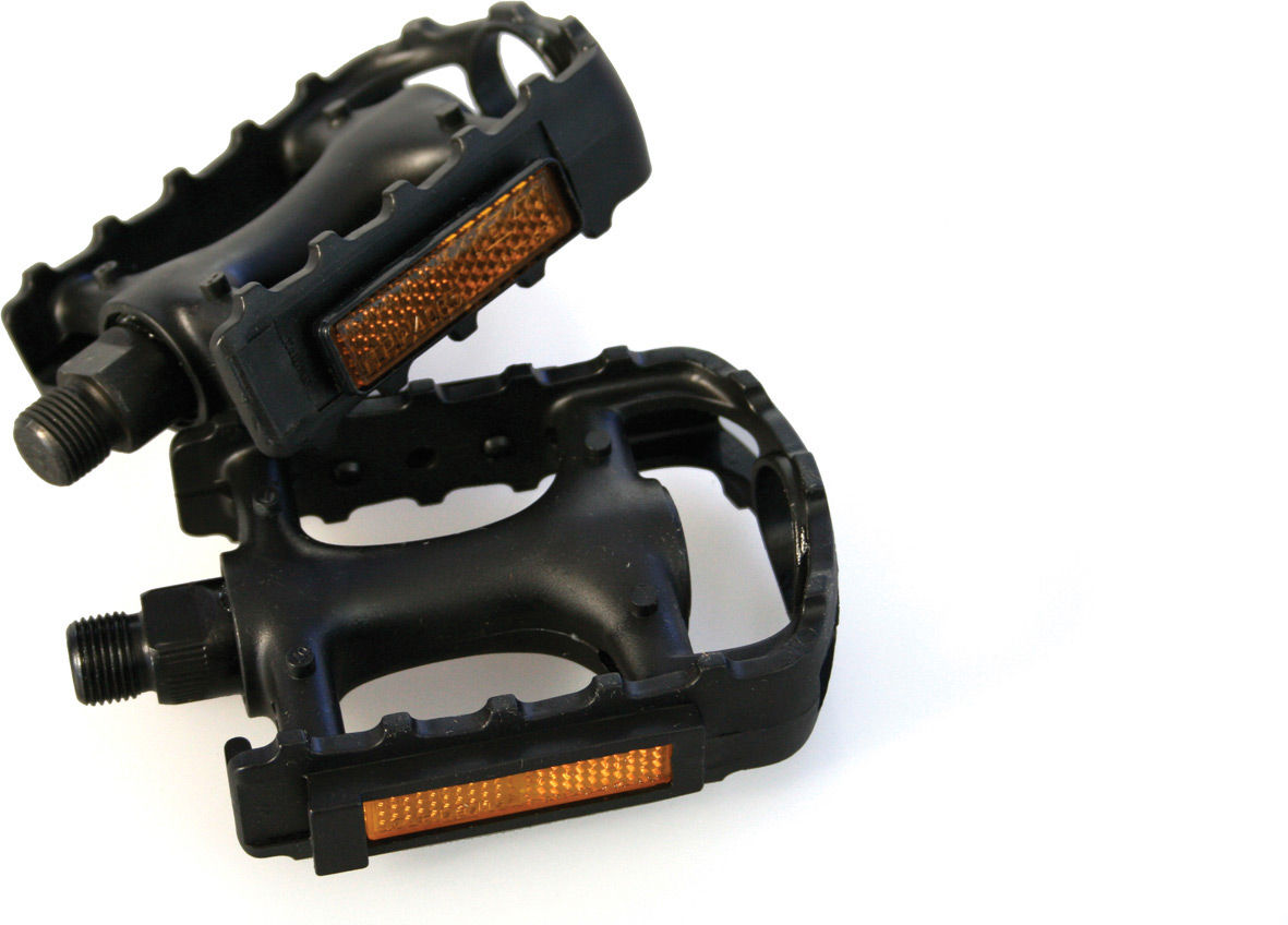 Madison Standard Plastic Pedals 9/16 Inch Thread